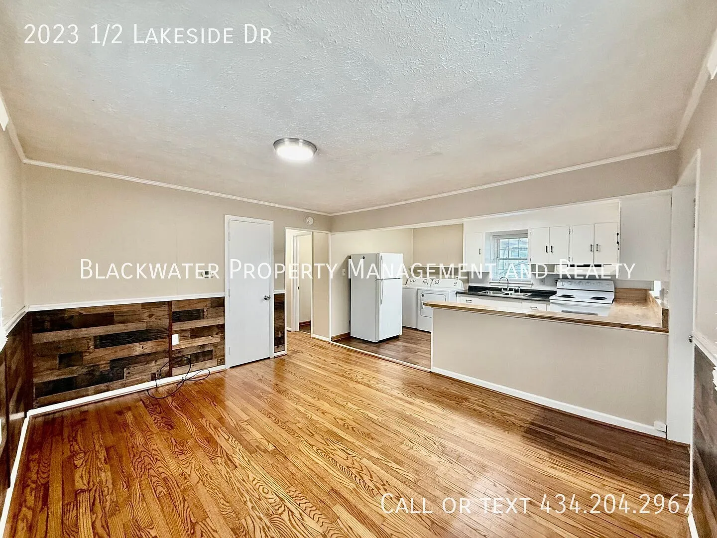 Single Family Home Coming Available on Lakeside Drive! — Photo 3