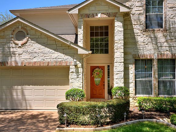 2nd image of 2052 Kimbrook Dr