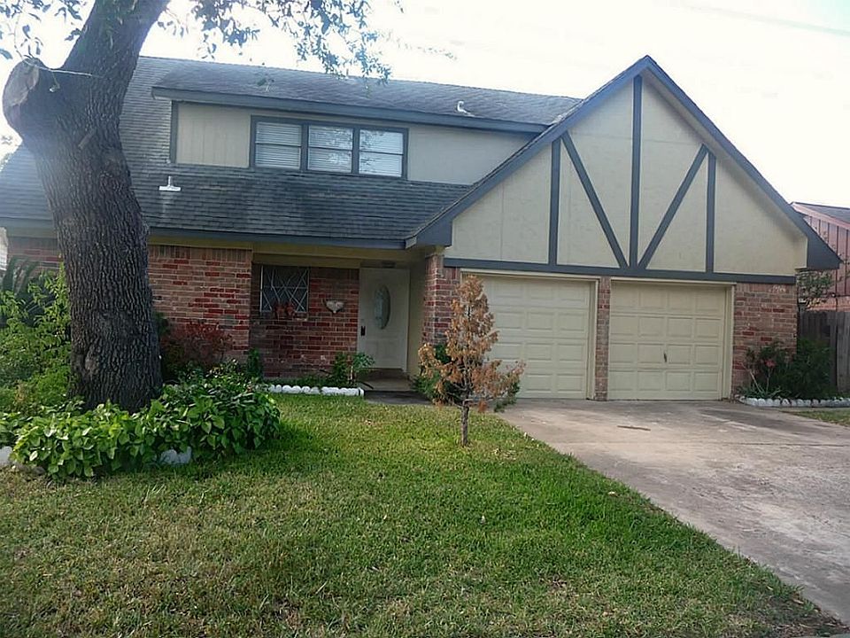 1st image of 10222 Amblewood Dr