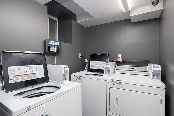 Rented by Rennit Inc. | media 35