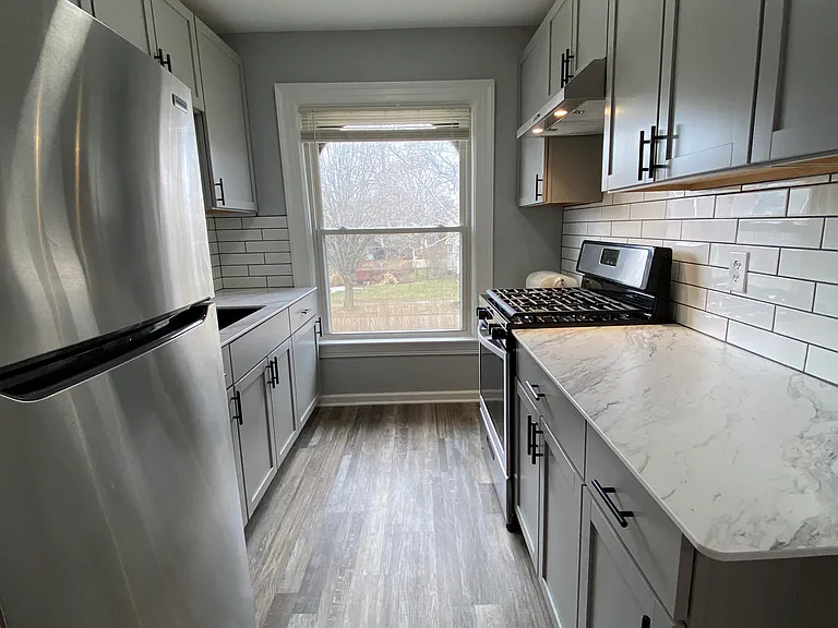 302 Barrington St #3 — Photo 8
