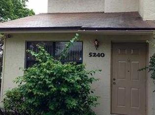 5240 Gate Lake Rd #5240, Tamarac, FL 33319