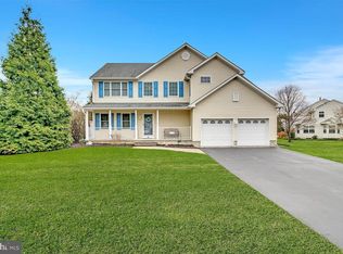 38 Amberfield Rd, Robbinsville, NJ 08691