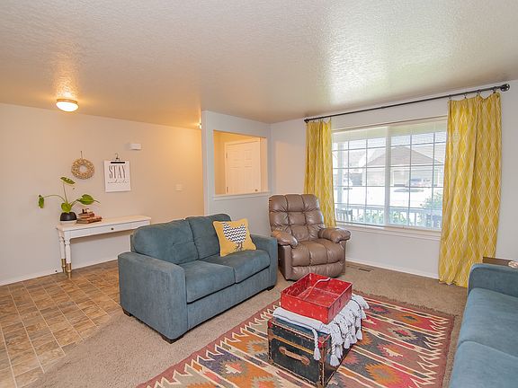 4th image of 9410 Broughton Dr
