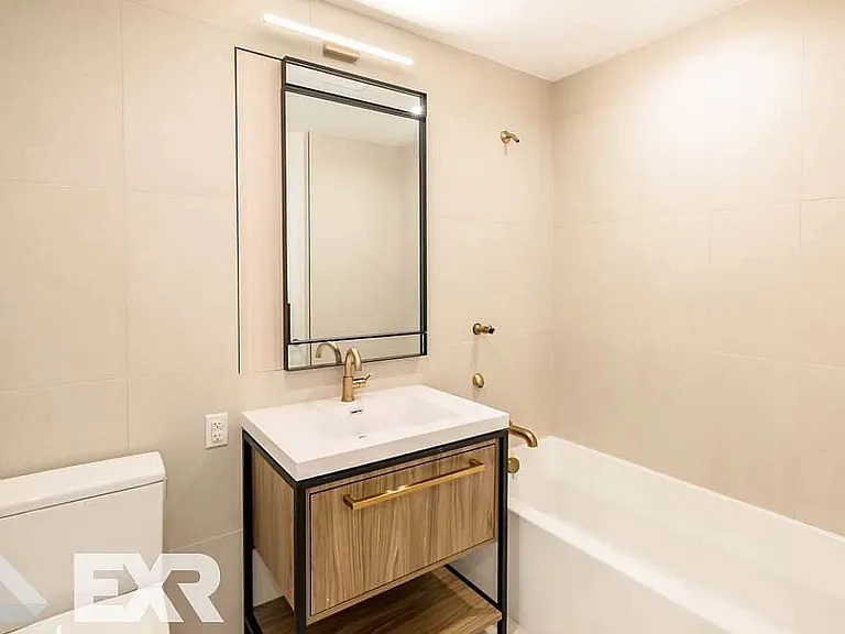210 Clarkson Ave #603 — Photo 6