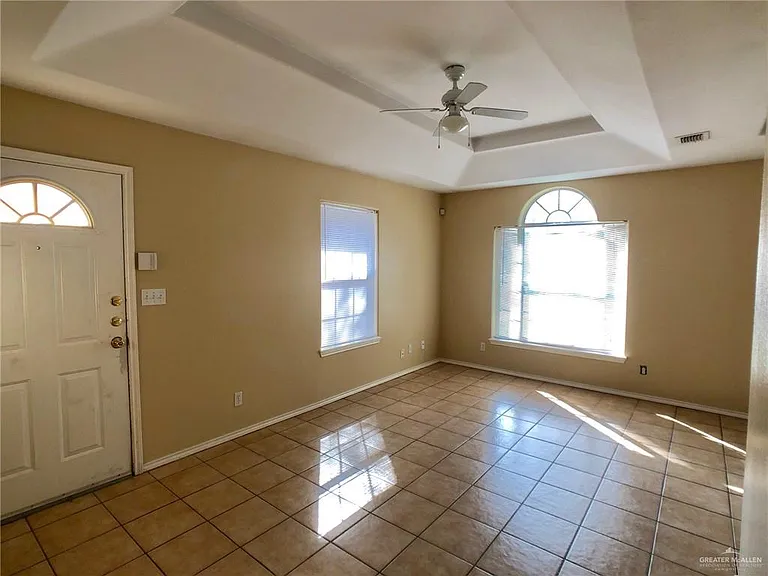 808 N Cross Ln #1 — Photo 3