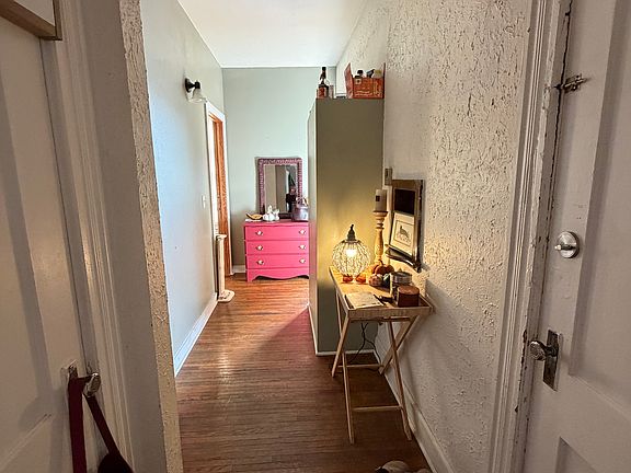 3rd image of 276 E 7th St APT 1