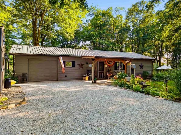91 E Slocum Blvd, La Fontaine, IN 46940