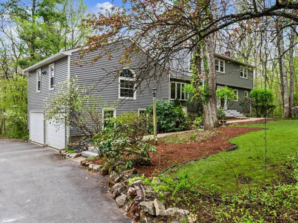 29 Old Sawmill Road, Bedford, NH 03110