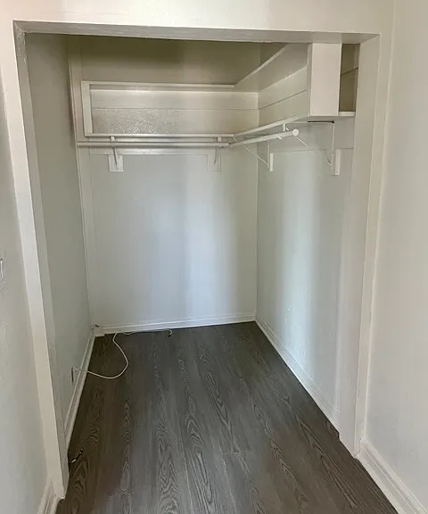 Serrano Club Apartments — Photo 10