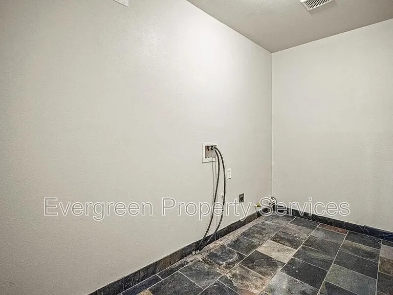 1932 Tecolote Dr — Photo 21