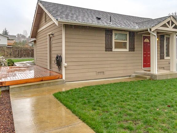2nd image of 2971 38th Ave NE