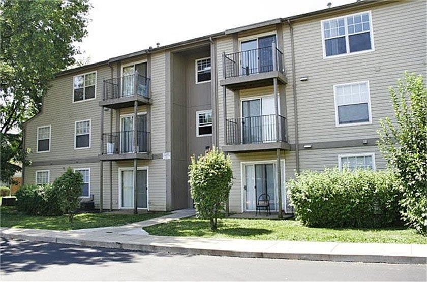 1st image of 900 Westgate Ave