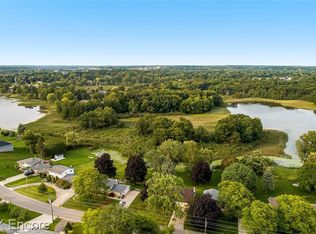 701 Tanview Dr, Oxford, MI 48371