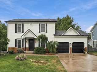 14714 S Blackfoot Dr, Olathe, KS 66062