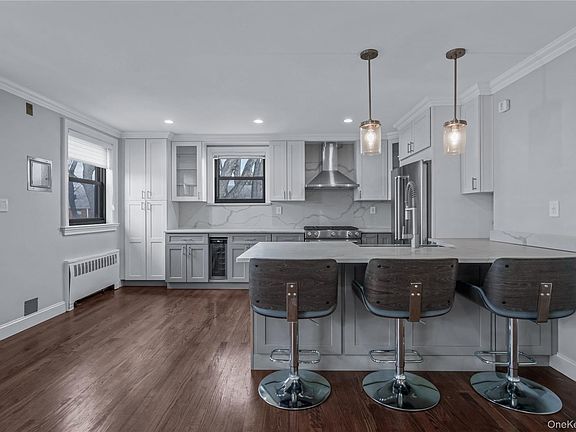 2nd image of 19947 22nd Avenue #UPPER