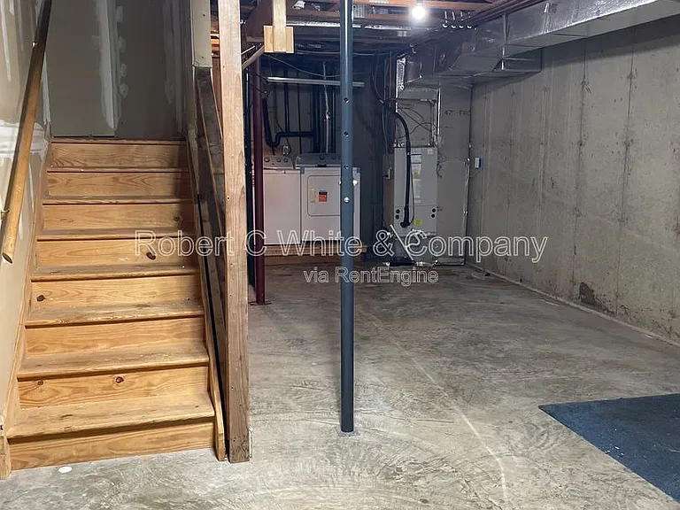 402 Cambridge Cmns — Photo 24