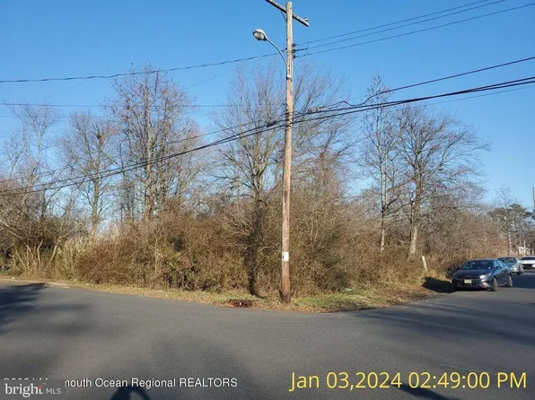 3002 4th Ave, Toms River, NJ 08753