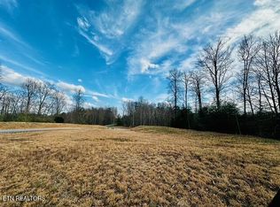 Poplar Dr #58, La Follette, TN 37766