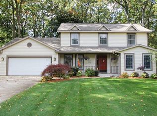 11453 Oak Grove Rd, Grand Haven, MI 49417