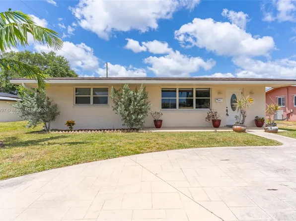 1410 NW 79th Ter, Pembroke Pines, FL 33024