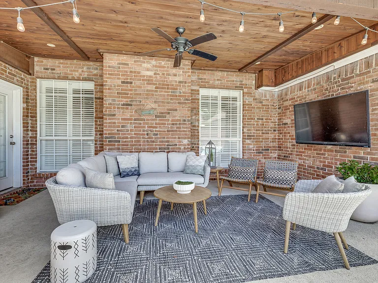 6429 Blacktree Dr — Photo 26