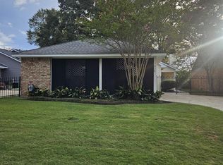 1412 W Fairview Dr, Baton Rouge, LA 70816