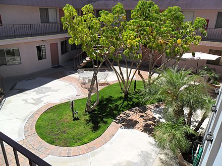 4th image of 12233 Manor Dr APT 03