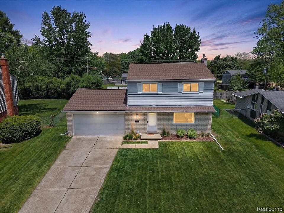 1st image of 8941 Bristol Ct