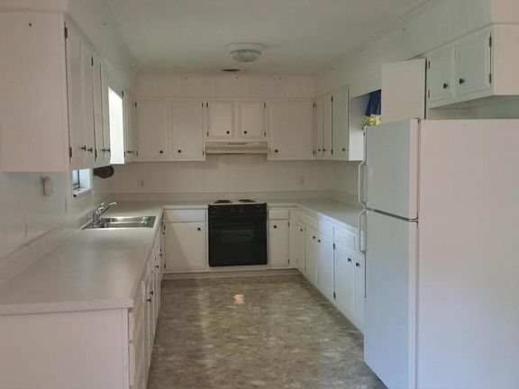 2nd image of 15 Wilson Dr
