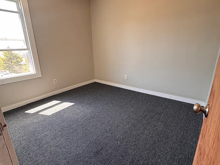 23 Woodlawn St #3W — Photo 3
