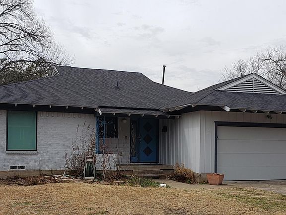 2nd image of 715 Parkhurst Dr