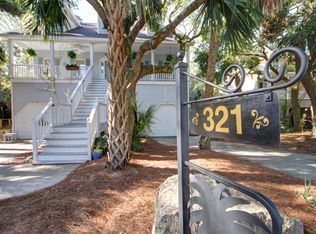 321 W Indian Ave, Folly Beach, SC 29439