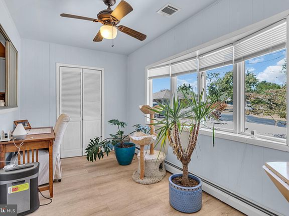 5th image of 2145 Hovsons Blvd