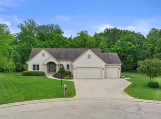 S73W15911 Bur Oak Ct, Muskego, WI 53150