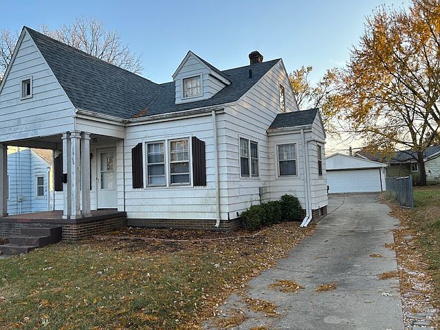 1st image of 1100 W Loucks Ave