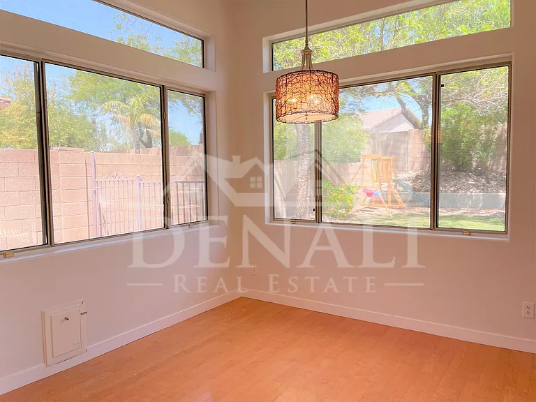 26623 N 44th St — Photo 9