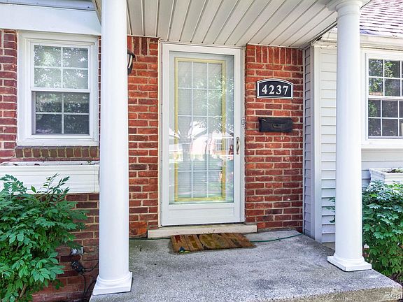 5th image of 4237 Wakefield Rd