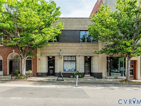2nd image of 212 E Franklin St #U4