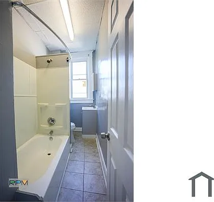 3201 Clarence Ave — Photo 18