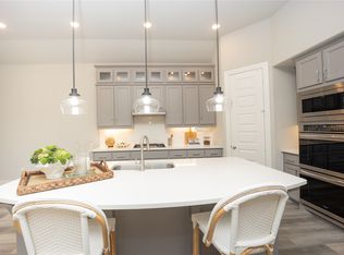 1692 Stonegate St, Waxahachie, TX 75165