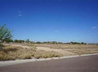 418 Floral Blvd, Laredo, TX 78043