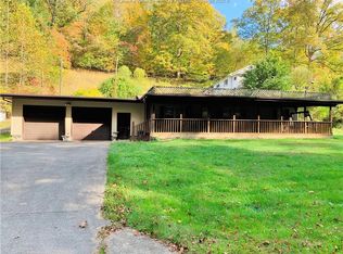 2185 Trace Fork Rd, South Charleston, WV 25309