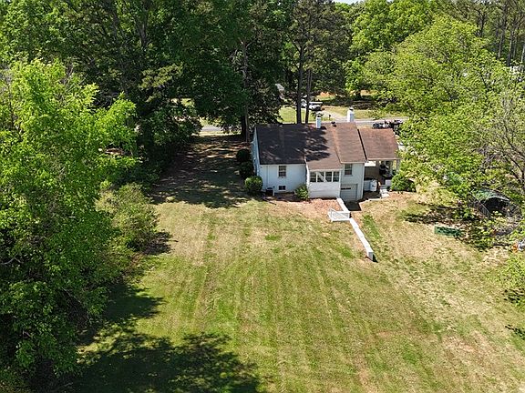 4th image of 149 Phillis Rd