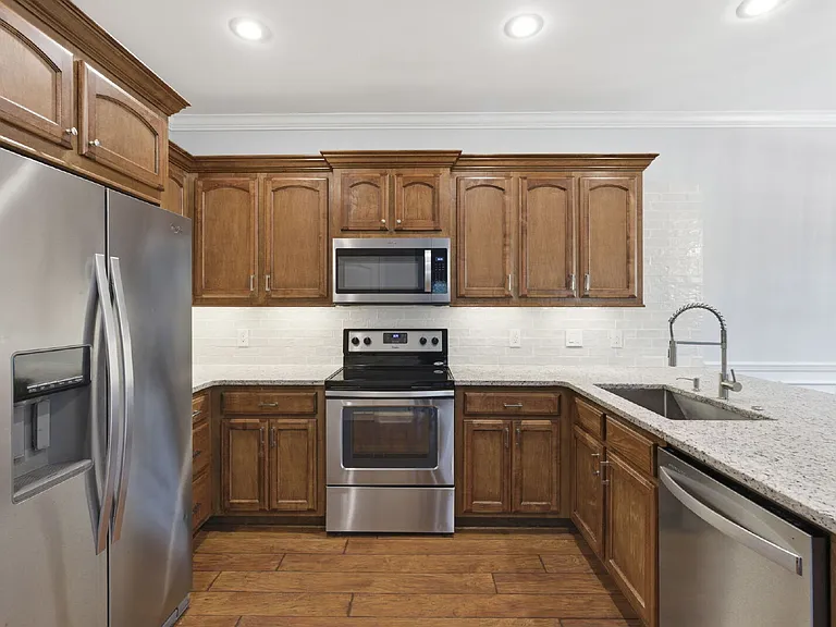 2101 Eureka Way — Photo 20