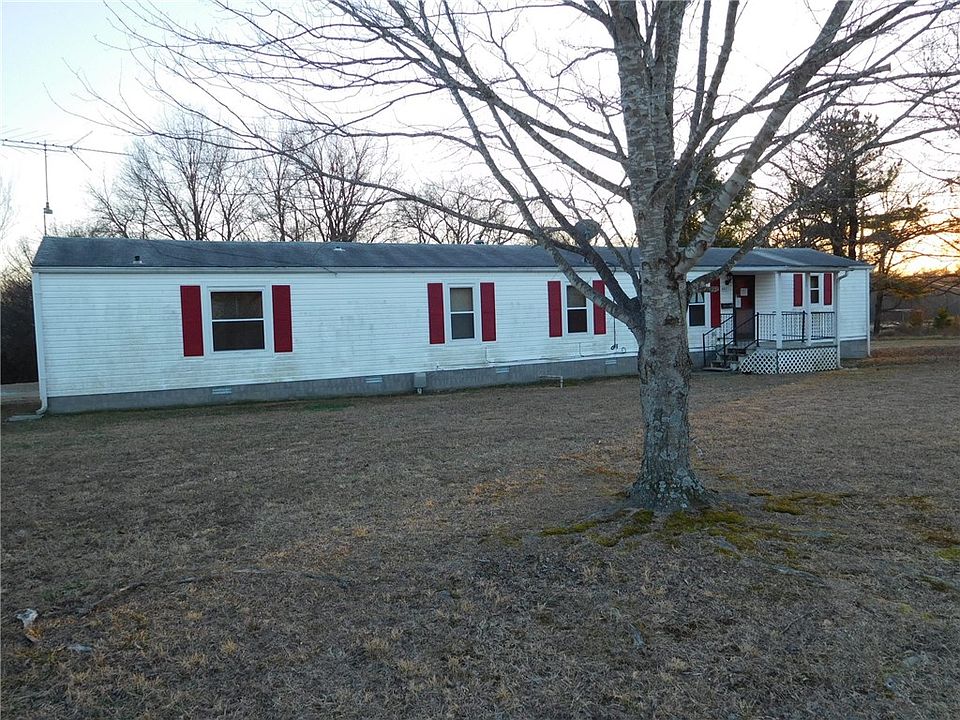 1st image of 407 Sheppard Rd