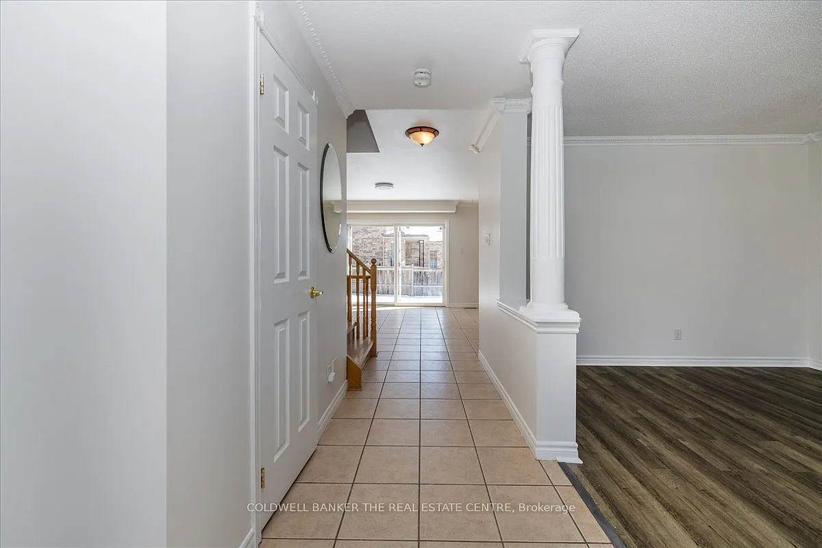 4 bed, $2,600 — Photo 4