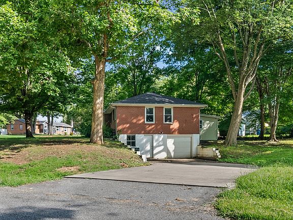 2nd image of 18 Dalewood Dr
