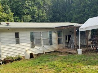 2036 Crown Dr, Conover, NC 28613