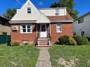 69 Franklin St #B, Elmwood Park, NJ 07407